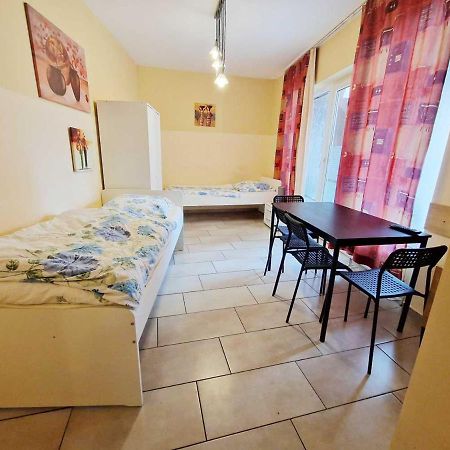 קלן Cozy Apartments In Muelheim מראה חיצוני תמונה