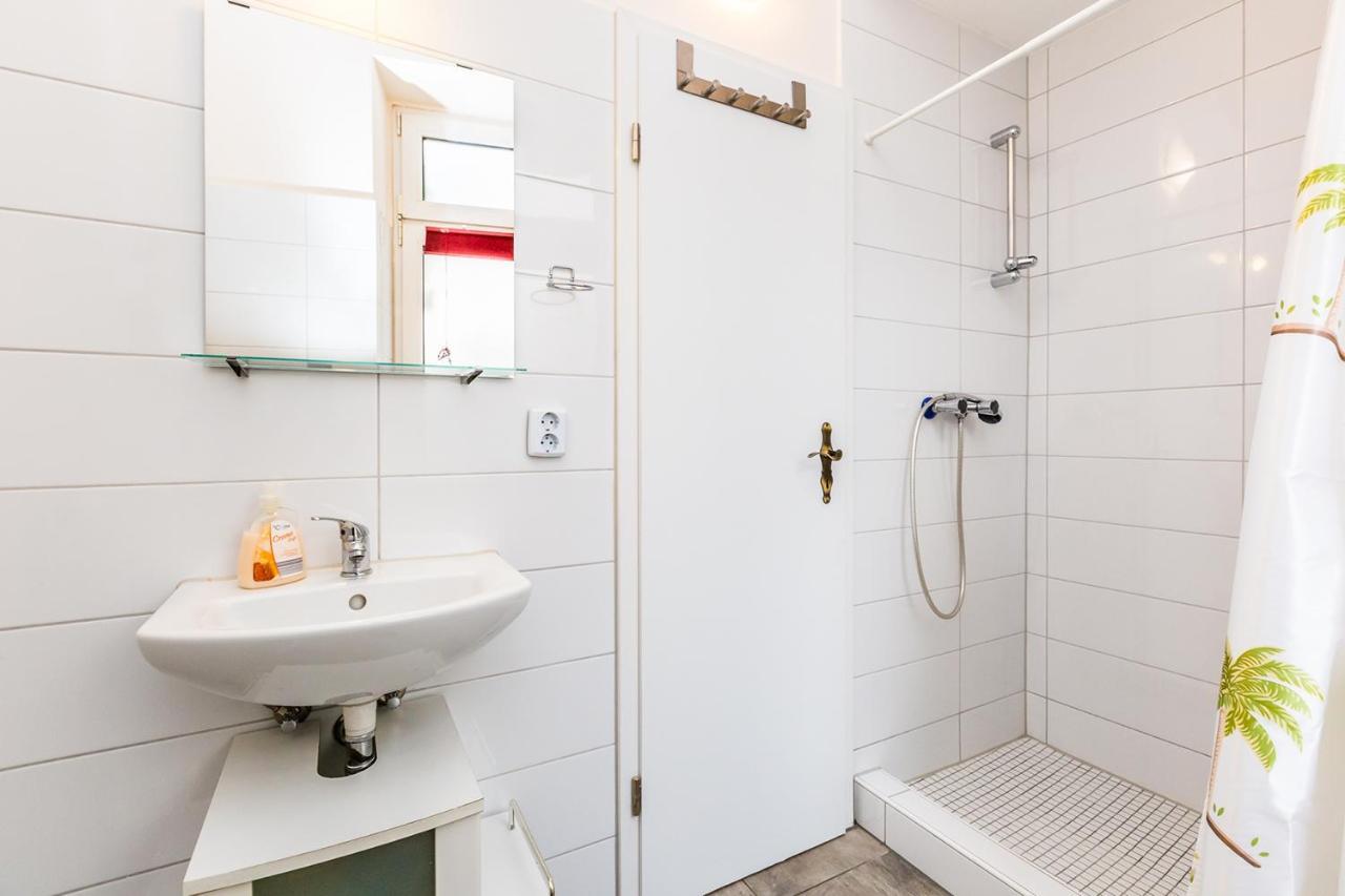 קלן Cozy Apartments In Muelheim מראה חיצוני תמונה