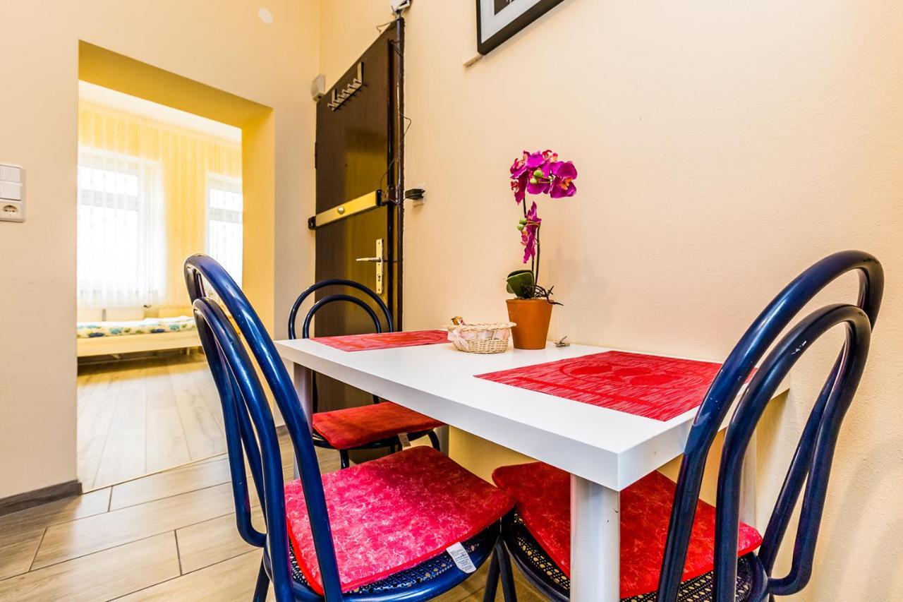 קלן Cozy Apartments In Muelheim מראה חיצוני תמונה
