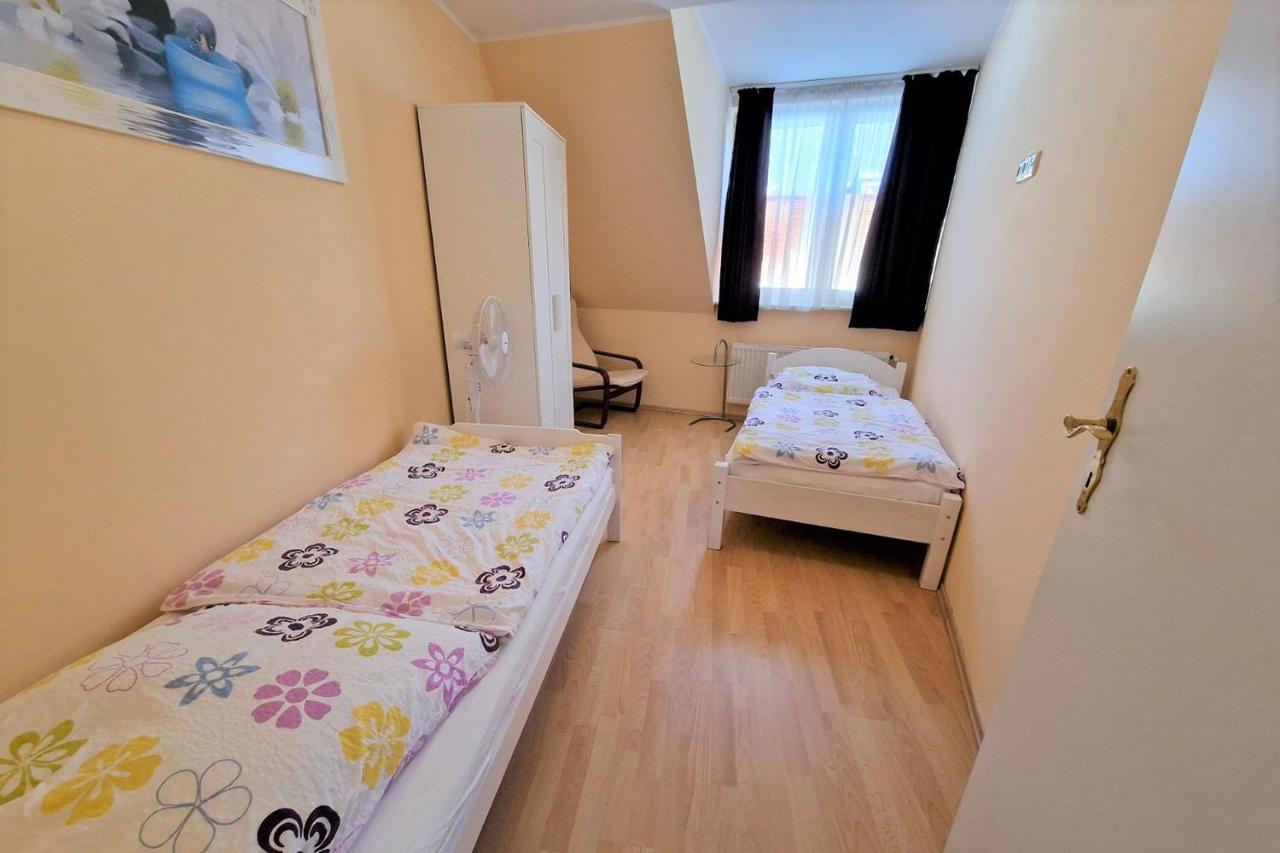 קלן Cozy Apartments In Muelheim מראה חיצוני תמונה