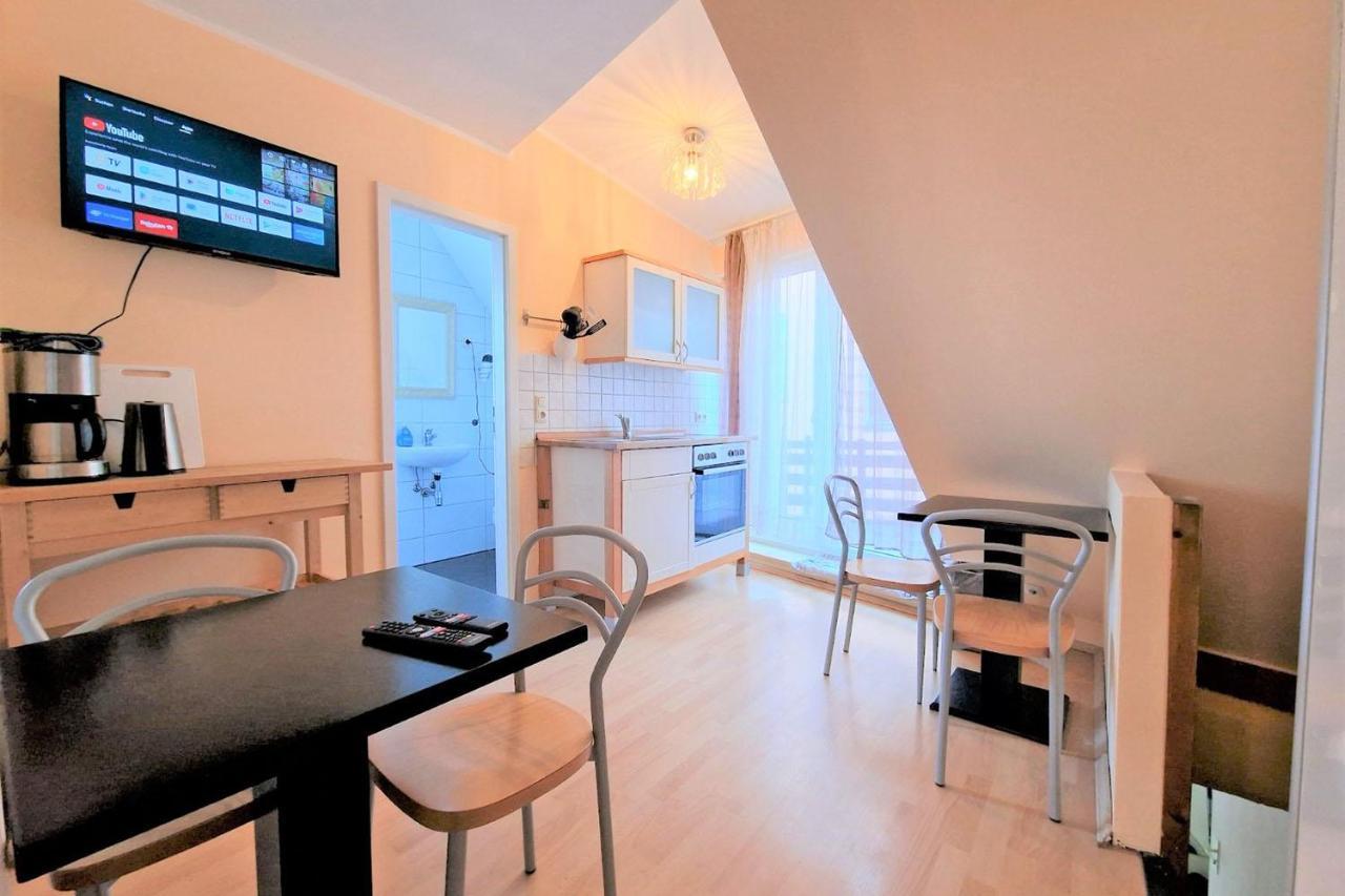 קלן Cozy Apartments In Muelheim מראה חיצוני תמונה